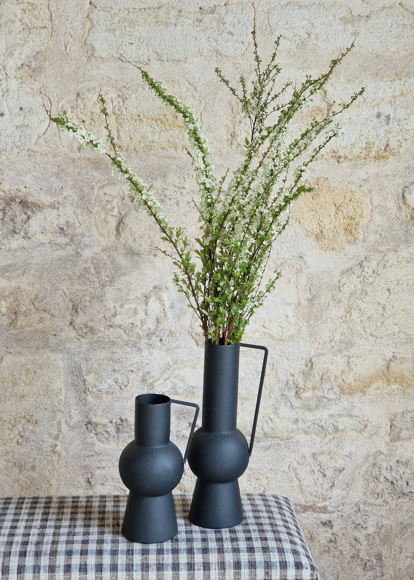 Vase Mauri | métal noir -petit modèle