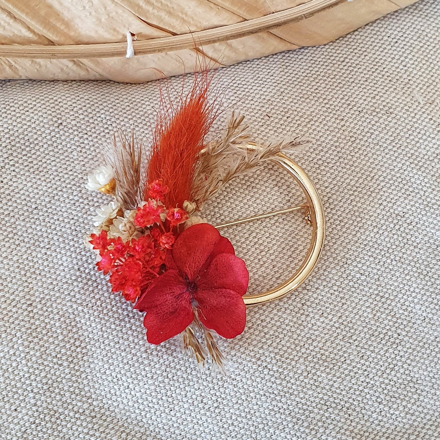 Broche fleurie