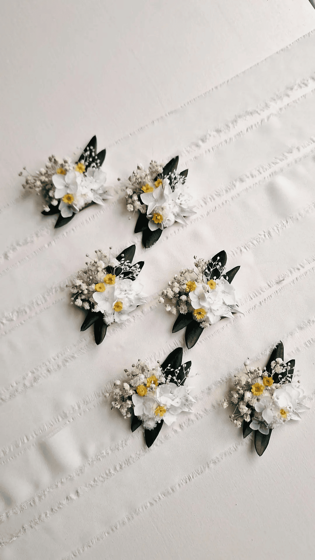bracelet-fleurs-sechees-maraige.jpg